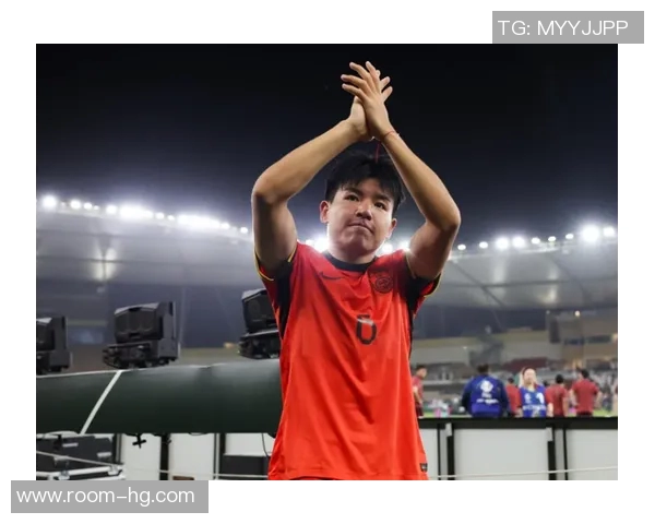 徐彬留洋首秀表现失误第90分钟犯规吃黄牌引发热议